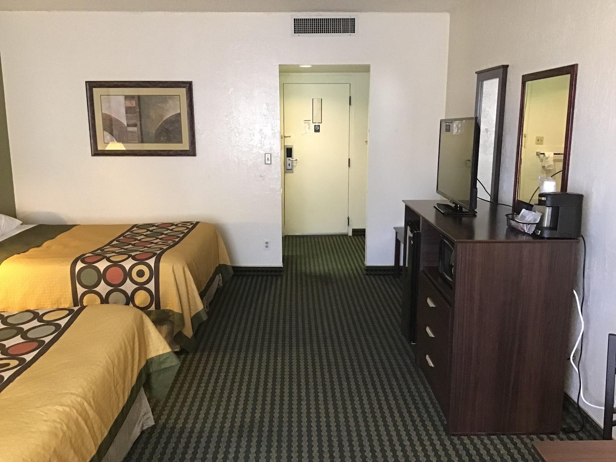 Super 8 By Wyndham Wendover Exterior photo