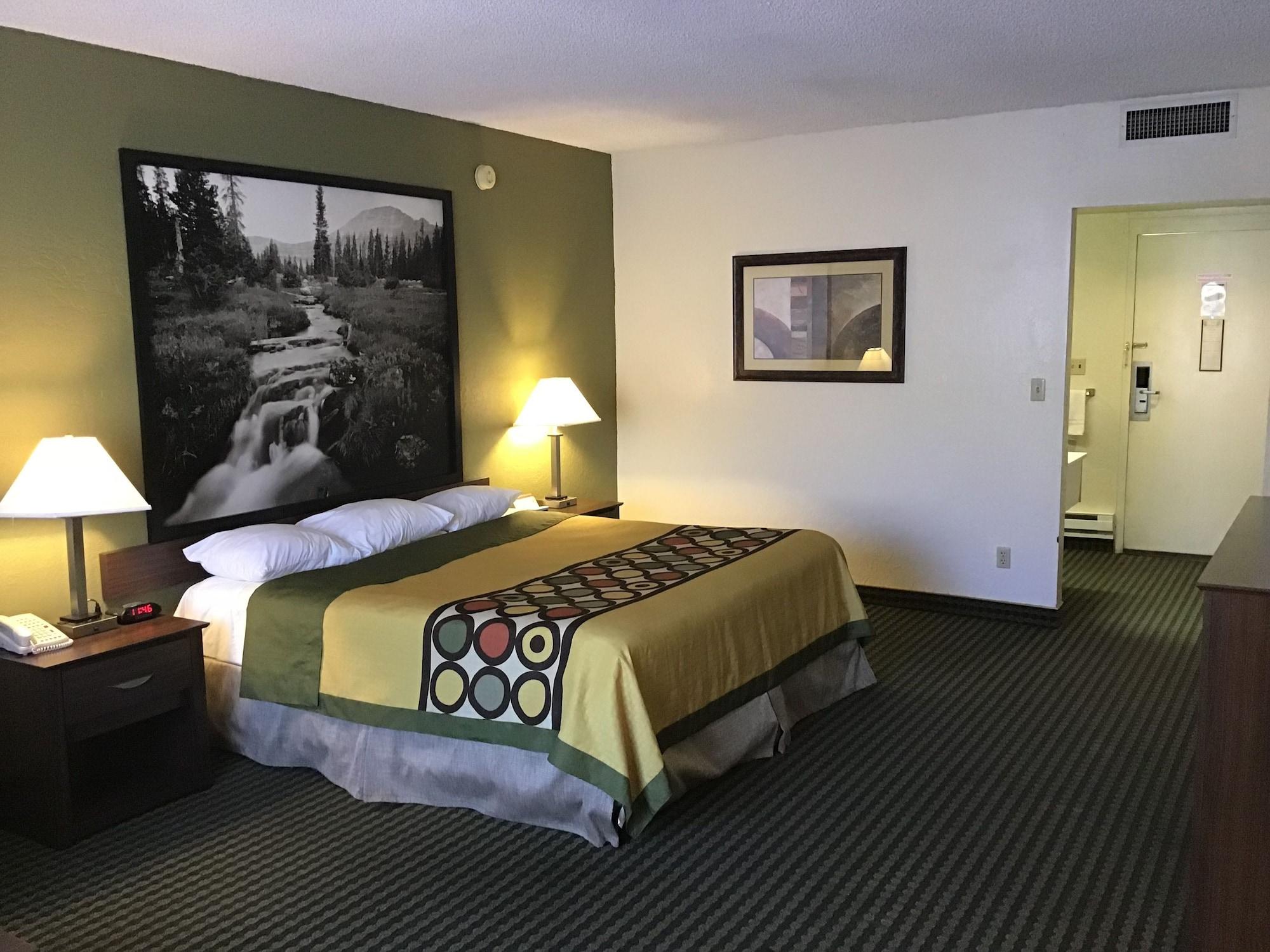 Super 8 By Wyndham Wendover Exterior photo